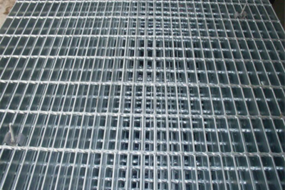 壹佰业金属制品网中的爬架网片 安全与高效的建筑护盾